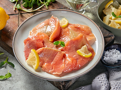 Горбуша слобосолёная с лимоном 