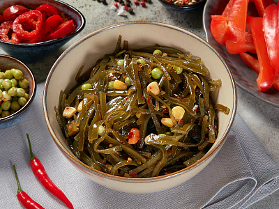 Салат из морской капусты "Мексика"