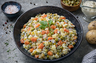 Салат "Оливье" с рыбой 